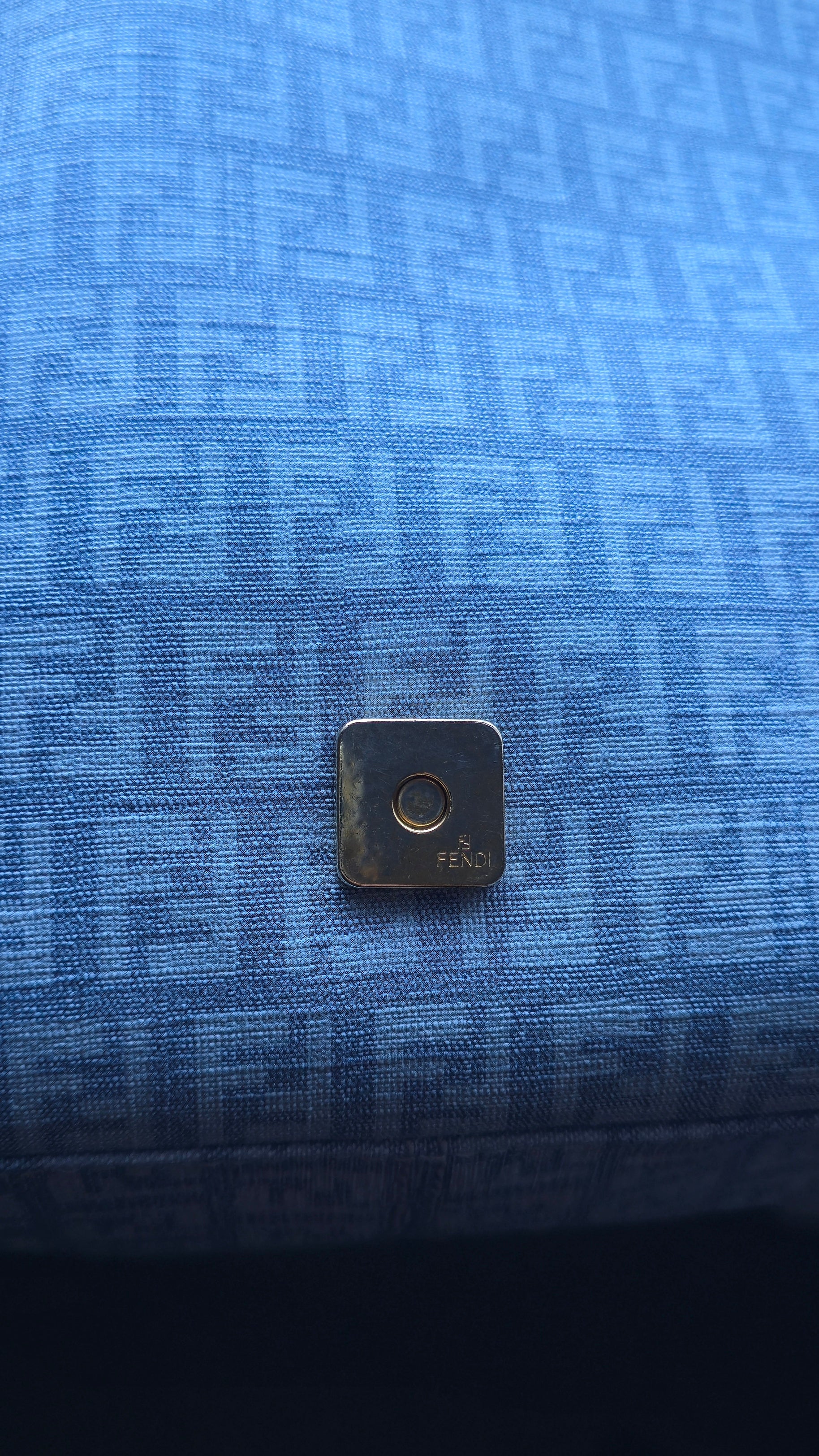 Snap button detail