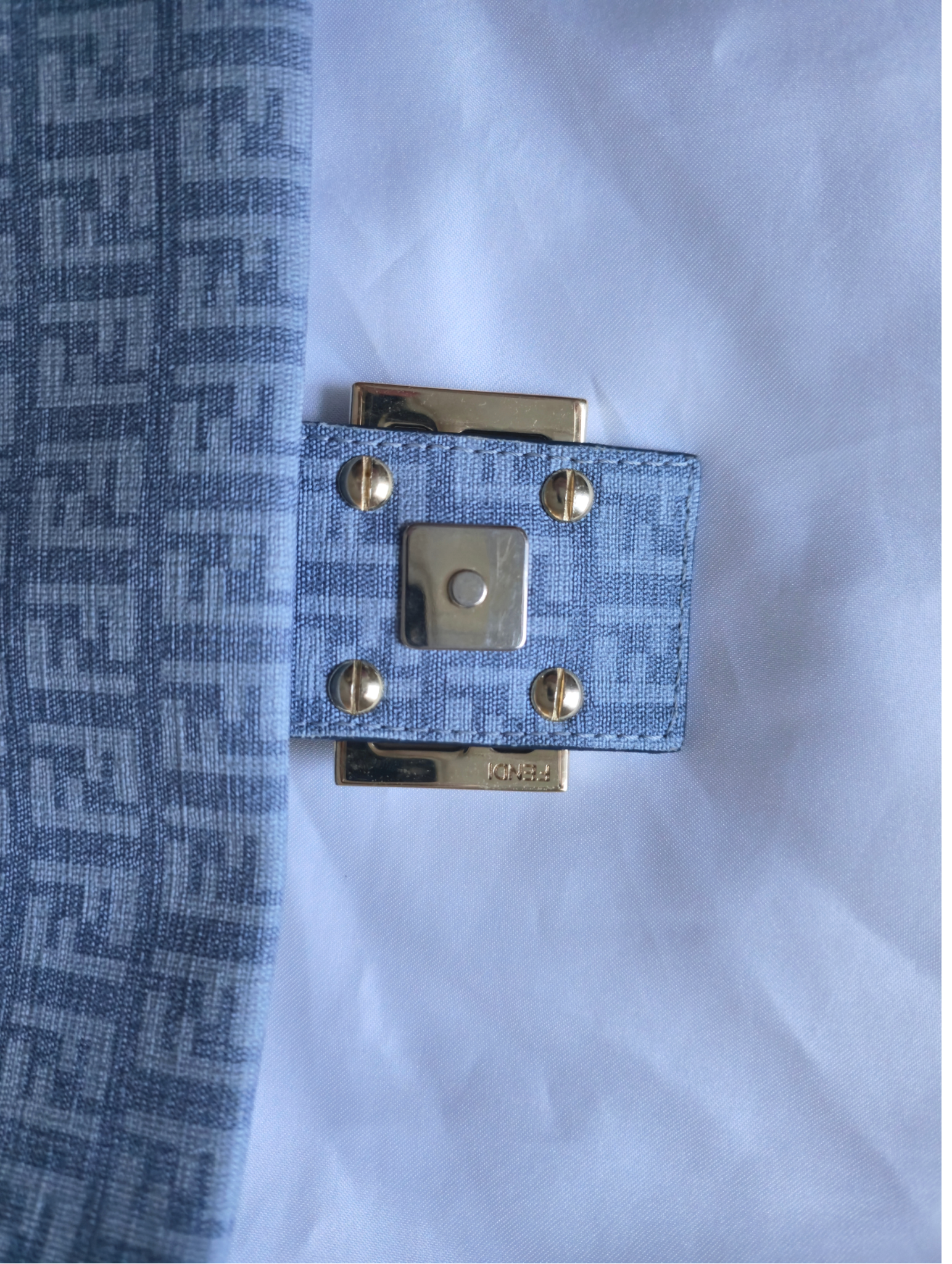 Flap Hardware Detail
